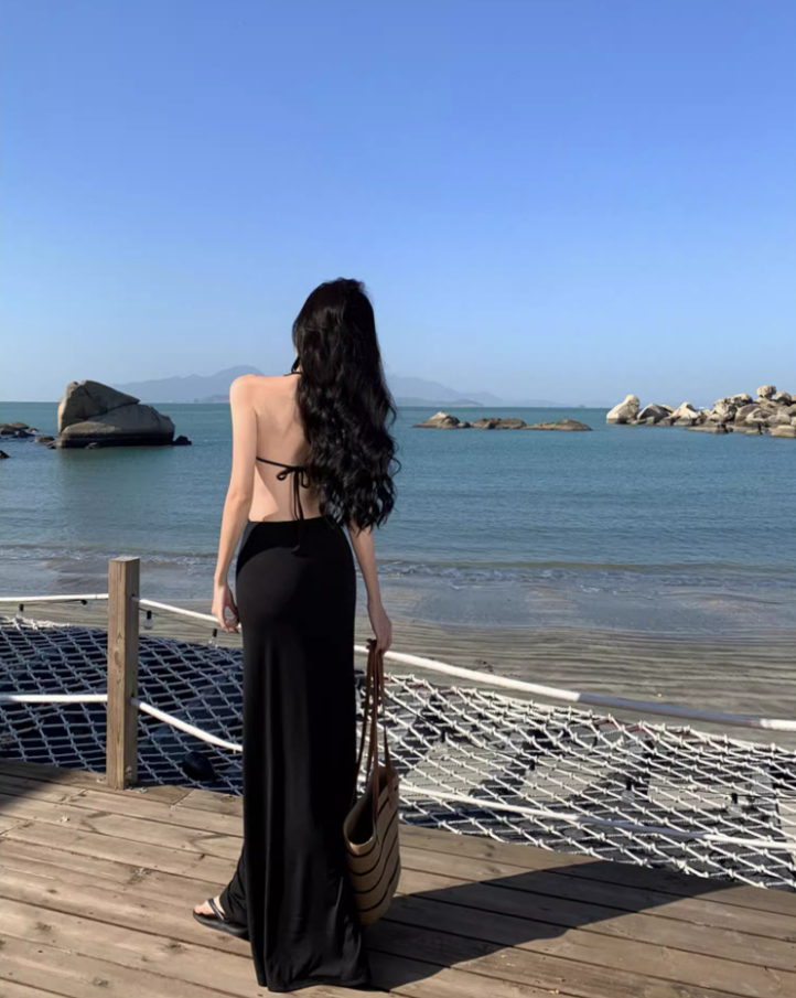 Alluring Deep V-Neck Cutout Backless Maxi Dress Novelty Bodycon Coastal Trips Tie-Back Halter Long Dress AP1497