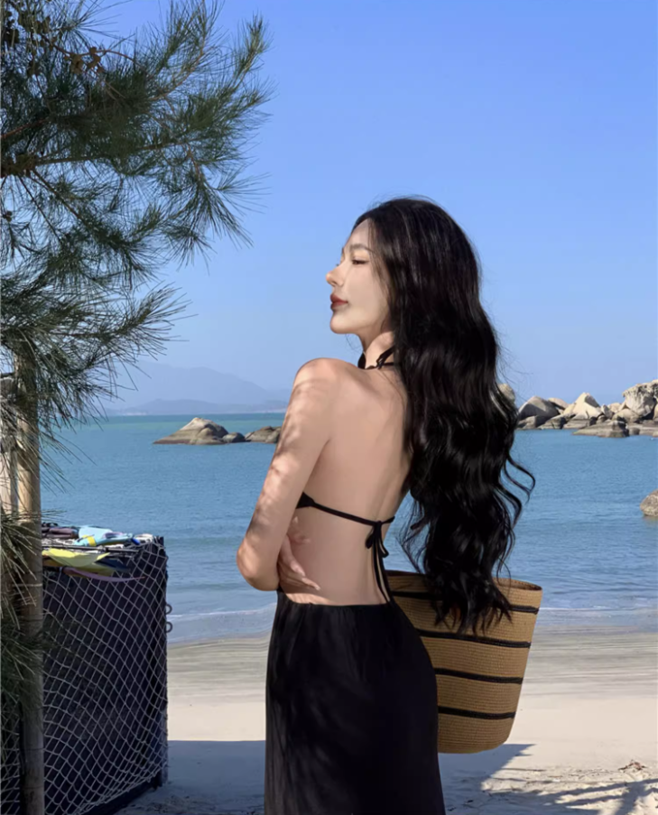 Alluring Deep V-Neck Cutout Backless Maxi Dress Novelty Bodycon Coastal Trips Tie-Back Halter Long Dress AP1497