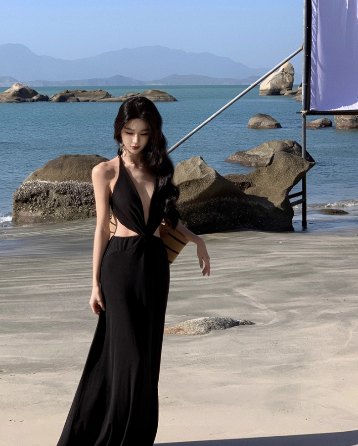 Alluring Deep V-Neck Cutout Backless Maxi Dress Novelty Bodycon Coastal Trips Tie-Back Halter Long Dress AP1497