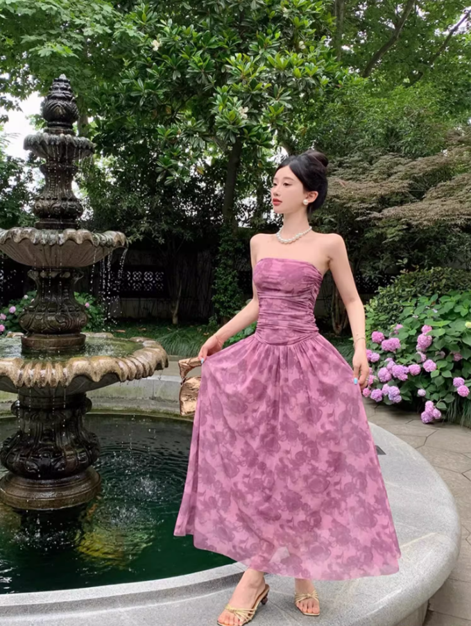 Romantic Stylish Shoots Strapless Floral Print Maxi Dress Fashionable Cinched-Waist Ruched Flowy Hem Long Dress AP1512