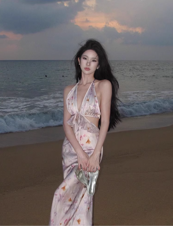 Romantic Deep V-Neck Cutout Floral Print Maxi Dress Vogue Bodycon Ruffles Splicing Coastal Trips Tie-Back Halter Long Dress AP1515