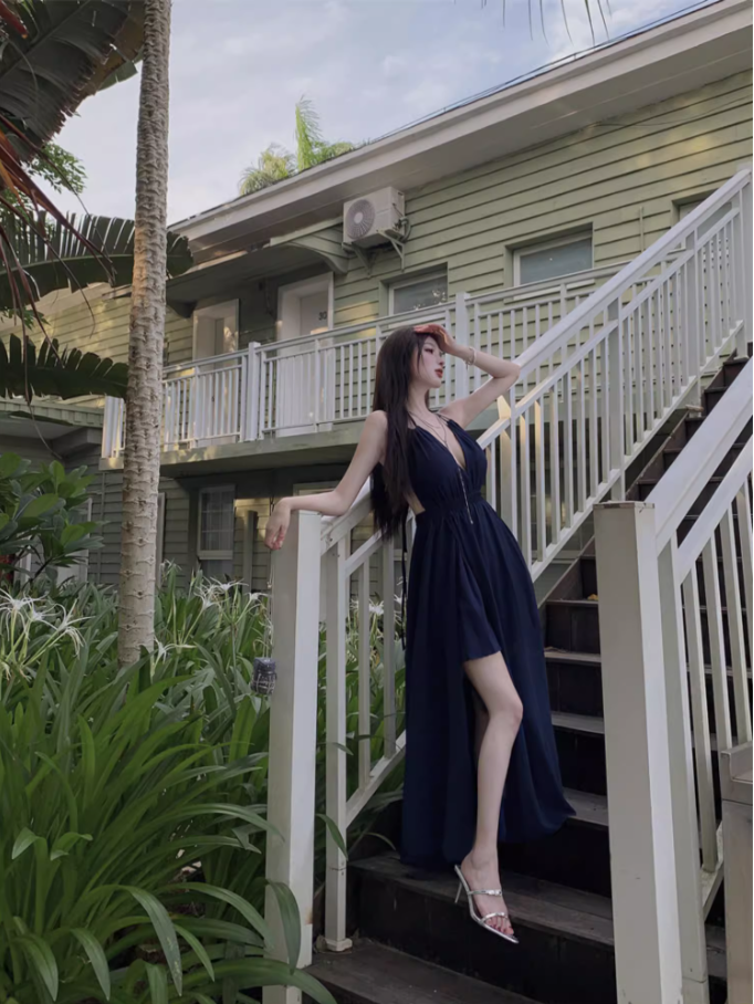 Versatile Navy Blue V-Neck Maxi Dress Fashionable Cutout Slit Beachside Events Halter Long Dress AP1518