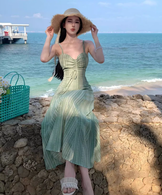 New Fashion Green Ruched Bust Spaghetti Strap Maxi Dress Summer Getaways Tie-Front Striped Long Dress AP1526