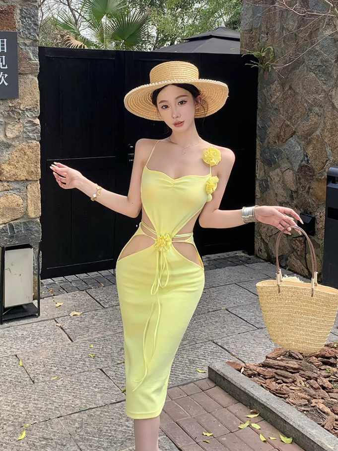 Alluring Cutout Waist Spaghetti Strap Mermaid Maxi Dress Summer Getaways Yellow Floral Design Long Dress AP1527