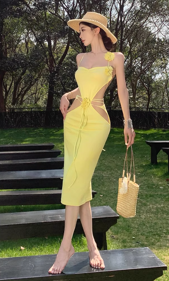 Alluring Cutout Waist Spaghetti Strap Mermaid Maxi Dress Summer Getaways Yellow Floral Design Long Dress AP1527