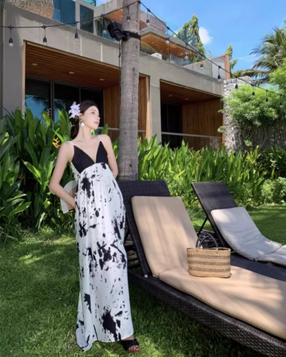 Vintage Ink-Print Spaghetti Strap Maxi Dress Chic Flowy Plunge V-Neck Open-Back Long Dress AP1541