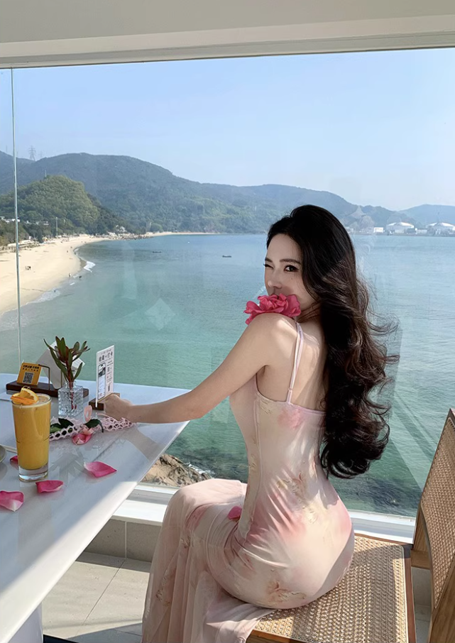 Graceful High-Slit Mermaid Floral Print Maxi Dress Chic Flowy Spaghetti Strap Sheer Lace Splicing Long Dress AP1554