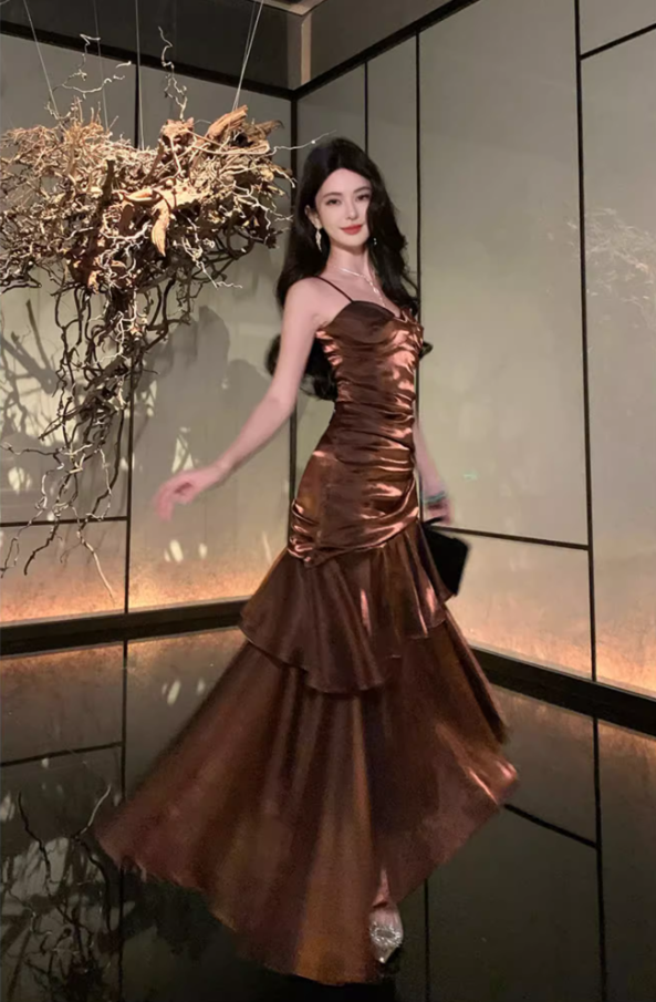 Charming Ruffles Trimmed Ruched Mermaid Maxi Dress Retro Cascade Tulle Spaghetti Strap Lustrous Fiber Long Dress AP1561