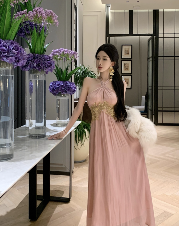 Charming Gold Embroidered Keyhole Front Pink Maxi Dress Vogue Cinched-Waist Flowy Feast Party Halter Long Dress AP1569