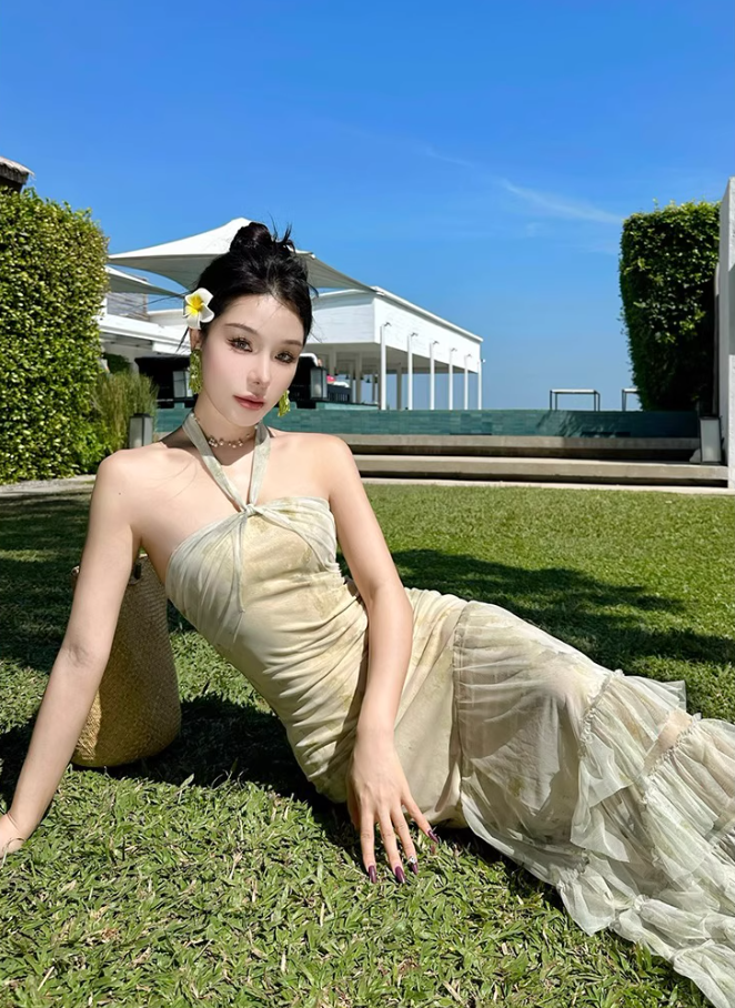 Ethereal Green Mesh Splicing Maxi Dress Seaside Outfit Strapless Tiered Ruffled Hem Mermaid Long Dress AP1577