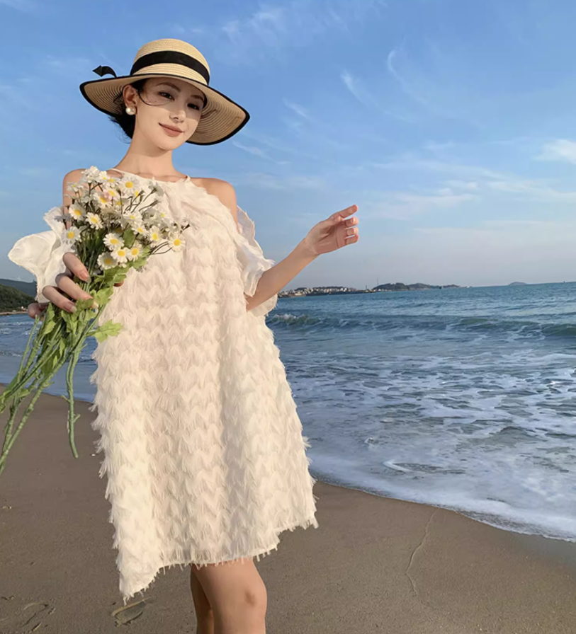 New Fashion White Feather Textured Mini Skirt Vogue Party Outfit Cold-Shoulder Short Dress AP1587