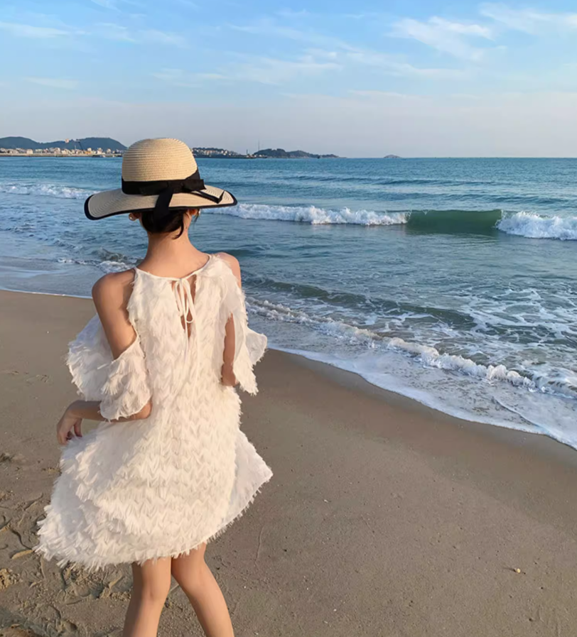 New Fashion White Feather Textured Mini Skirt Vogue Party Outfit Cold-Shoulder Short Dress AP1587