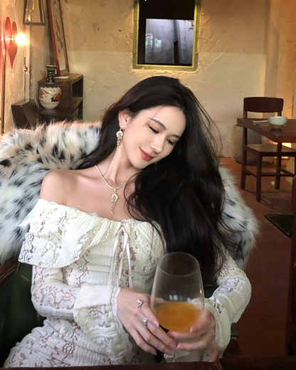 Elegant Beige Off-Shoulder Lace Splicing Maxi Skirt Chic Long Bell Sleeves Cutout Mermaid Evening Galas Long Dress AP1592