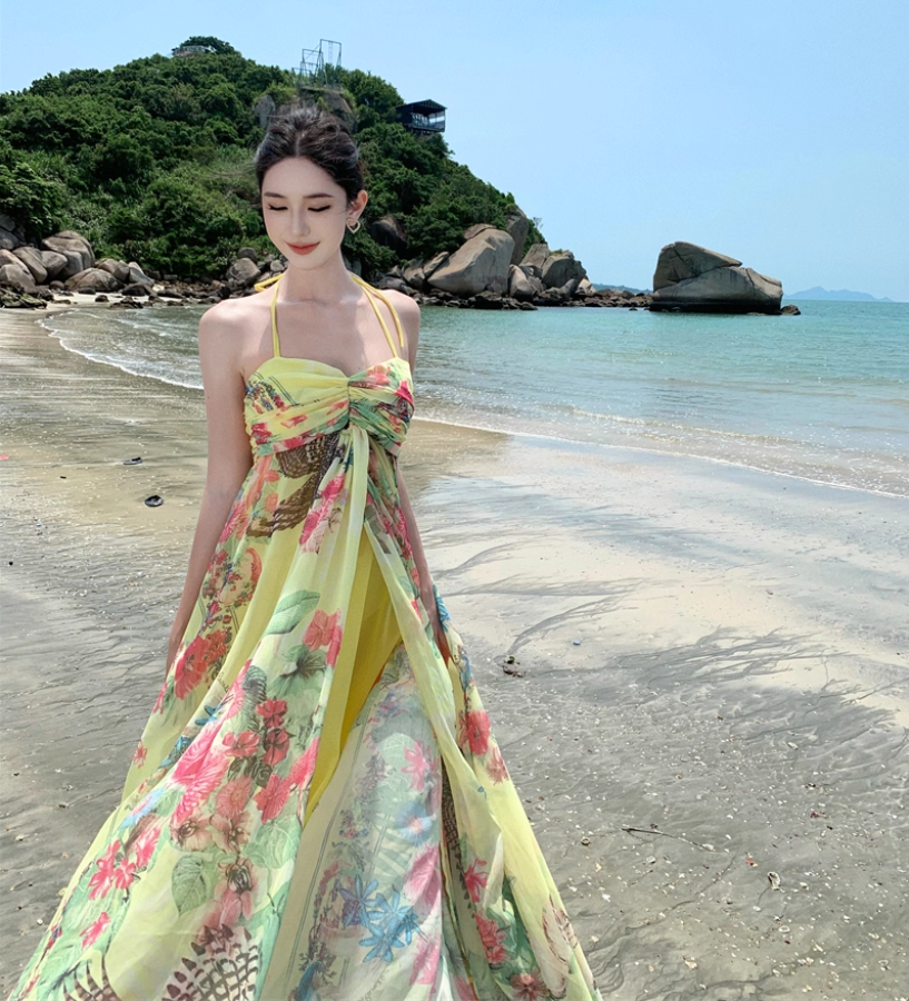 Charming Abstract Pattern Print Yellow Maxi Dress Gorgeous Outdoor Trips Big Flowy Hem Adjustable Halter Long Dress AP1596