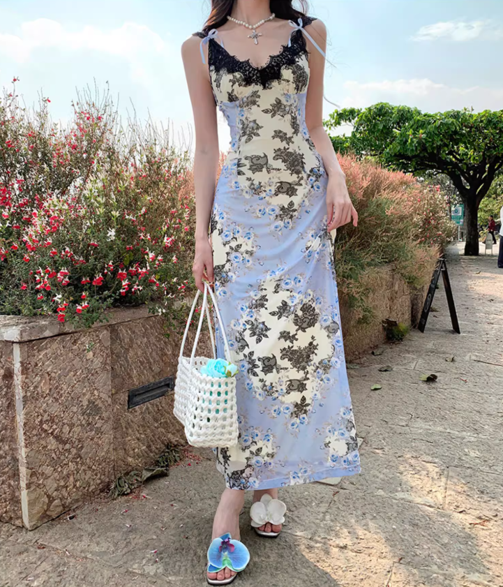 Charming Black Lace Trimmed Strap Maxi Dress Sexy Cinched-Waist Floral Print Mermaid Long Dress AP1611