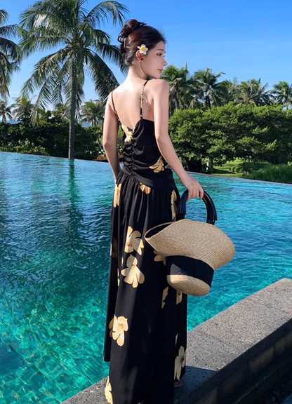 Charming Black Spaghetti Strap Floral Print Maxi Dress Vintage Flowy Hem Cinched-Waist Beach Vacations Long Dress AP1613