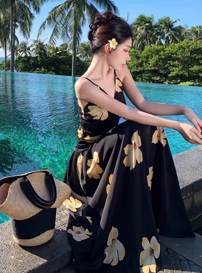 Charming Black Spaghetti Strap Floral Print Maxi Dress Vintage Flowy Hem Cinched-Waist Beach Vacations Long Dress AP1613