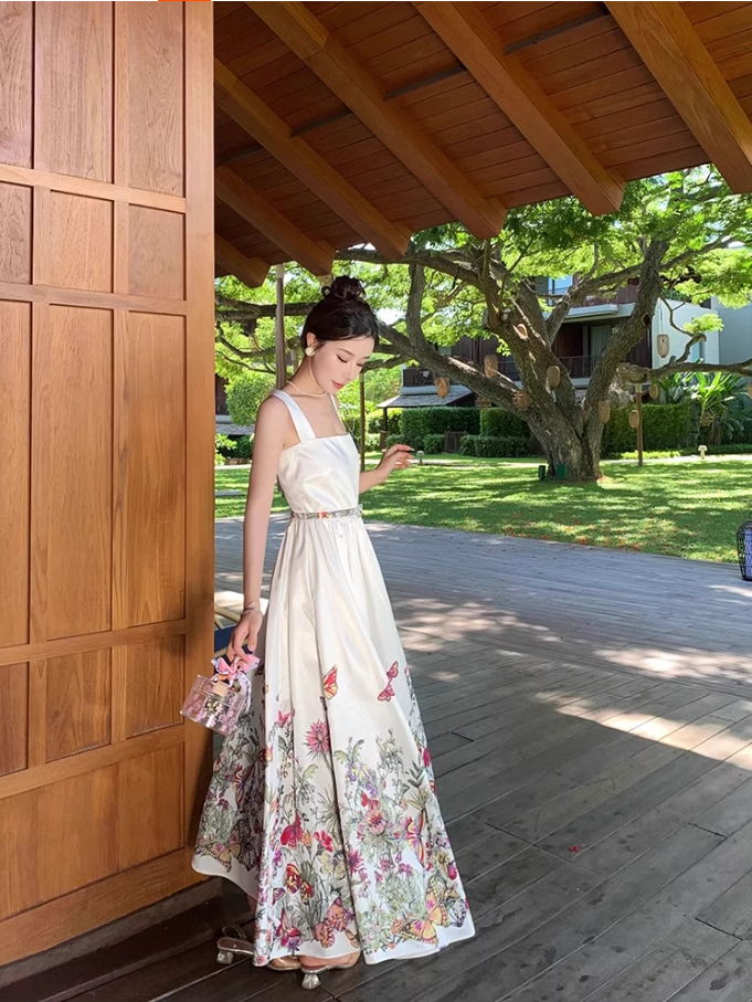 French-Inspired Floral Print Cinched-Waist Maxi Dress Vintage Flowy Hem Beach Vacations Minimalist Long Dress AP1614