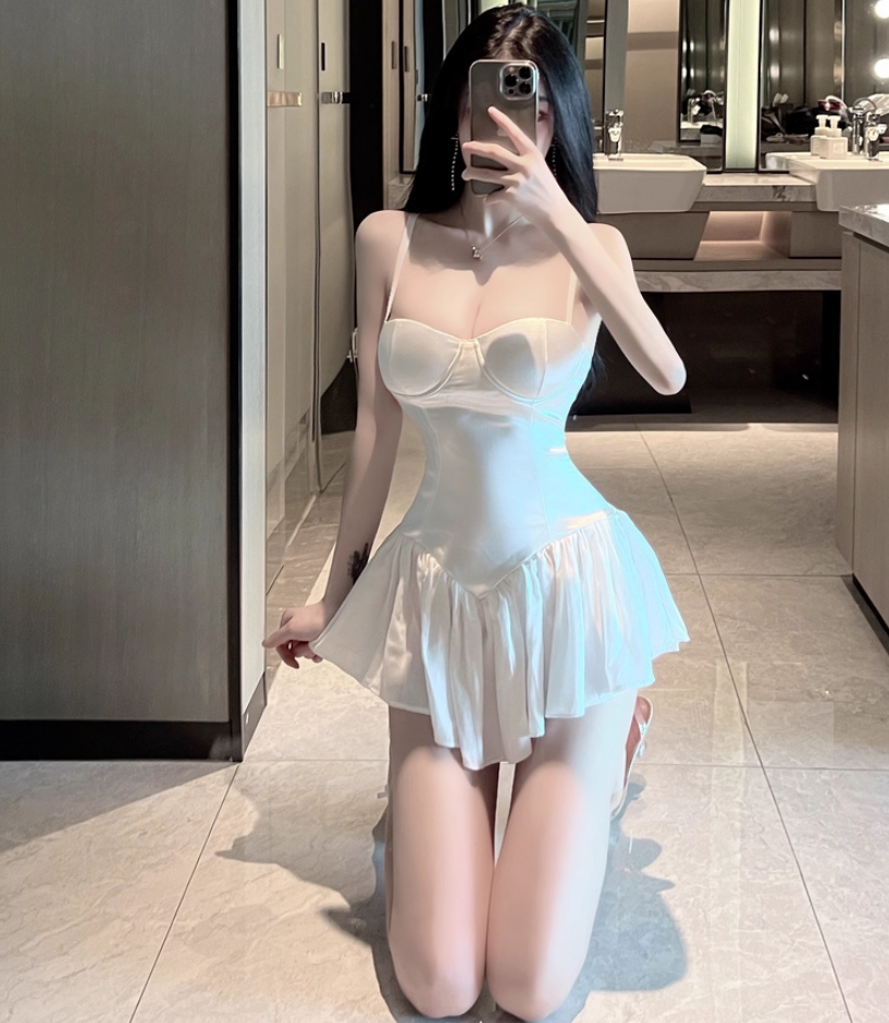 Classical A-Line White Cinched-Waist Sheen Fabric Mini Skirt Chic Party Spaghetti Strap Ruffles Hem Short Dress AP1622