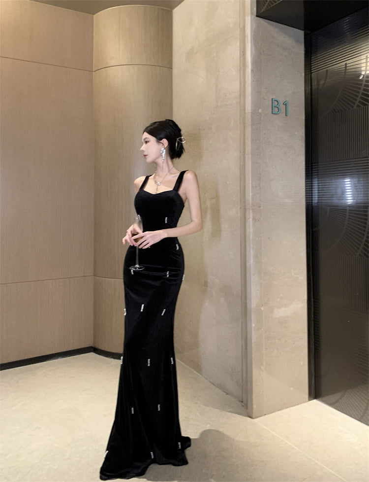 Alluring Sheath Velvet Spaghetti Strap Maxi Dress Elegant Parties Outfit Cinched-Waist Black Long Dress AP1641