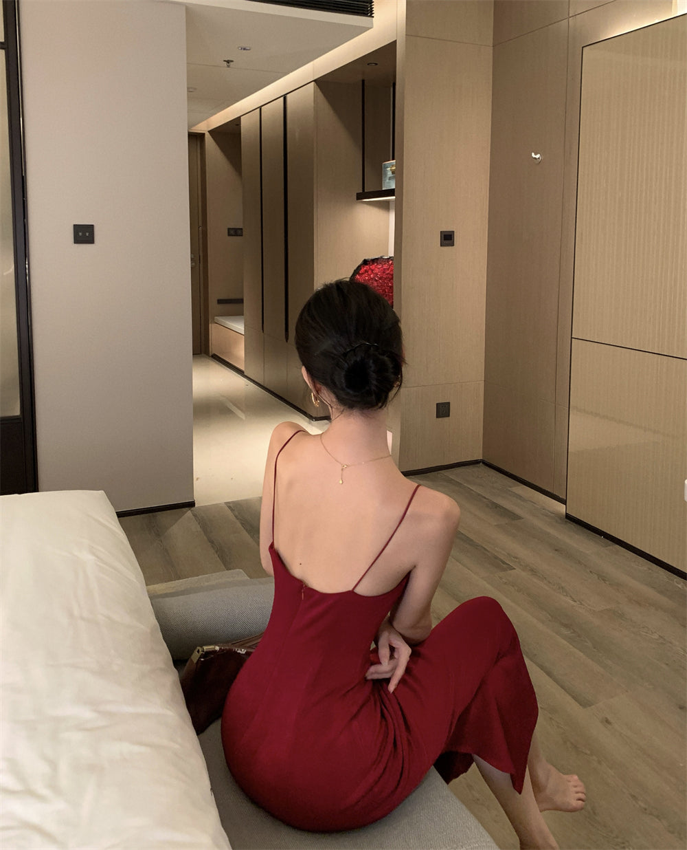 Sexy Burgundy Gold Backless Mermaid Maxi Dress New Fashion Spaghetti Strap Evening Party Long Dress AP1666