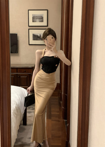 Vintage Black & Gold Splicing Satin Backless Mermaid Maxi Dress Alluring Evening Outfit Gold Flowers Design Halter Long Dress AP1671