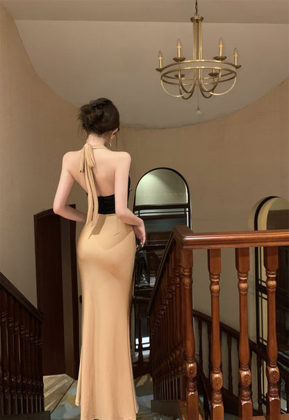 Vintage Black & Gold Splicing Satin Backless Mermaid Maxi Dress Alluring Evening Outfit Gold Flowers Design Halter Long Dress AP1671