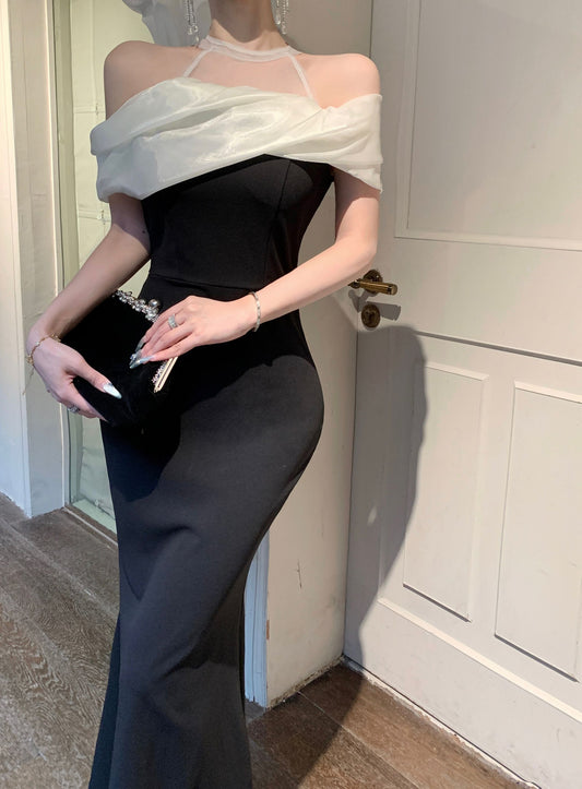 Modern White Mesh-Trimmed Sheath Maxi Dress Elegant Black Off-Shoulder Mermaid Evening Feast Halter Long Dress AP1674