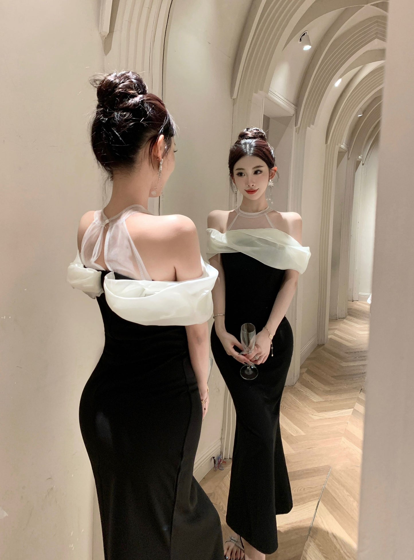 Modern White Mesh-Trimmed Sheath Maxi Dress Elegant Black Off-Shoulder Mermaid Evening Feast Halter Long Dress AP1674