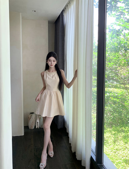 Lustrous Ivory A-Line Fitting Mini Skirt Charming Beading Neckline Ruffles Hem Halter Short Dress AP1687