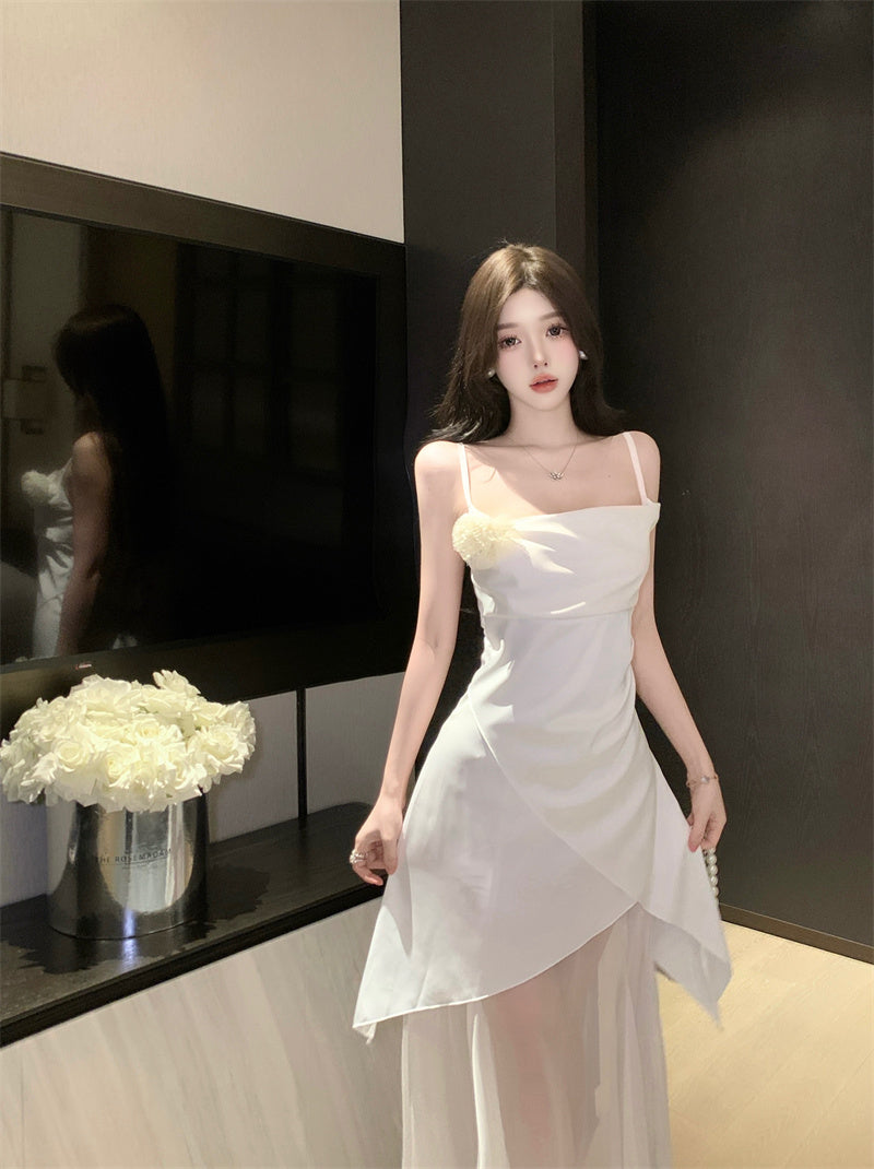 Glamorous Satin Fabric Ruched Spaghetti Strap Evening Maxi Dress White Sheer Tulle Splicing Flower Design Long Dress AP1729