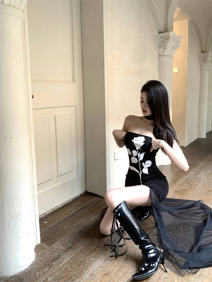 Novelty Black Strapless Bodycon Mini Dress With Tulle Train Figure-Flattering White Rose Print Short Dress AP1737