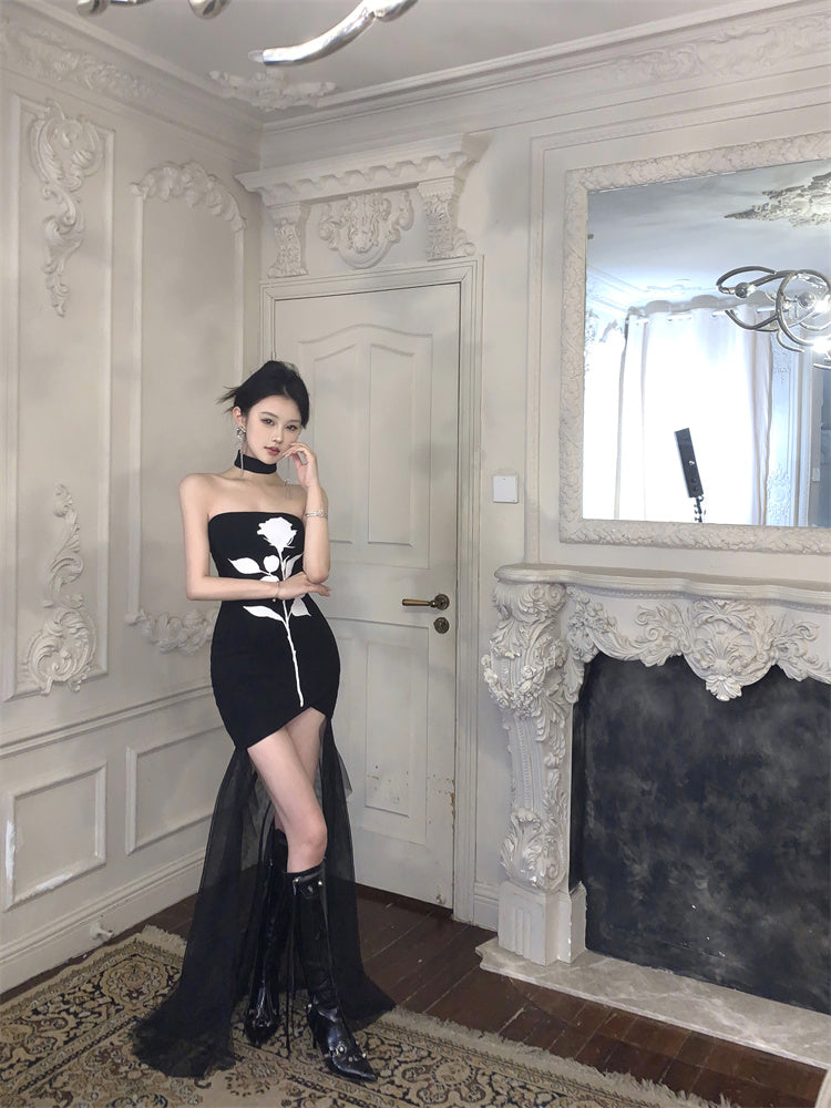 Novelty Black Strapless Bodycon Mini Dress With Tulle Train Figure-Flattering White Rose Print Short Dress AP1737