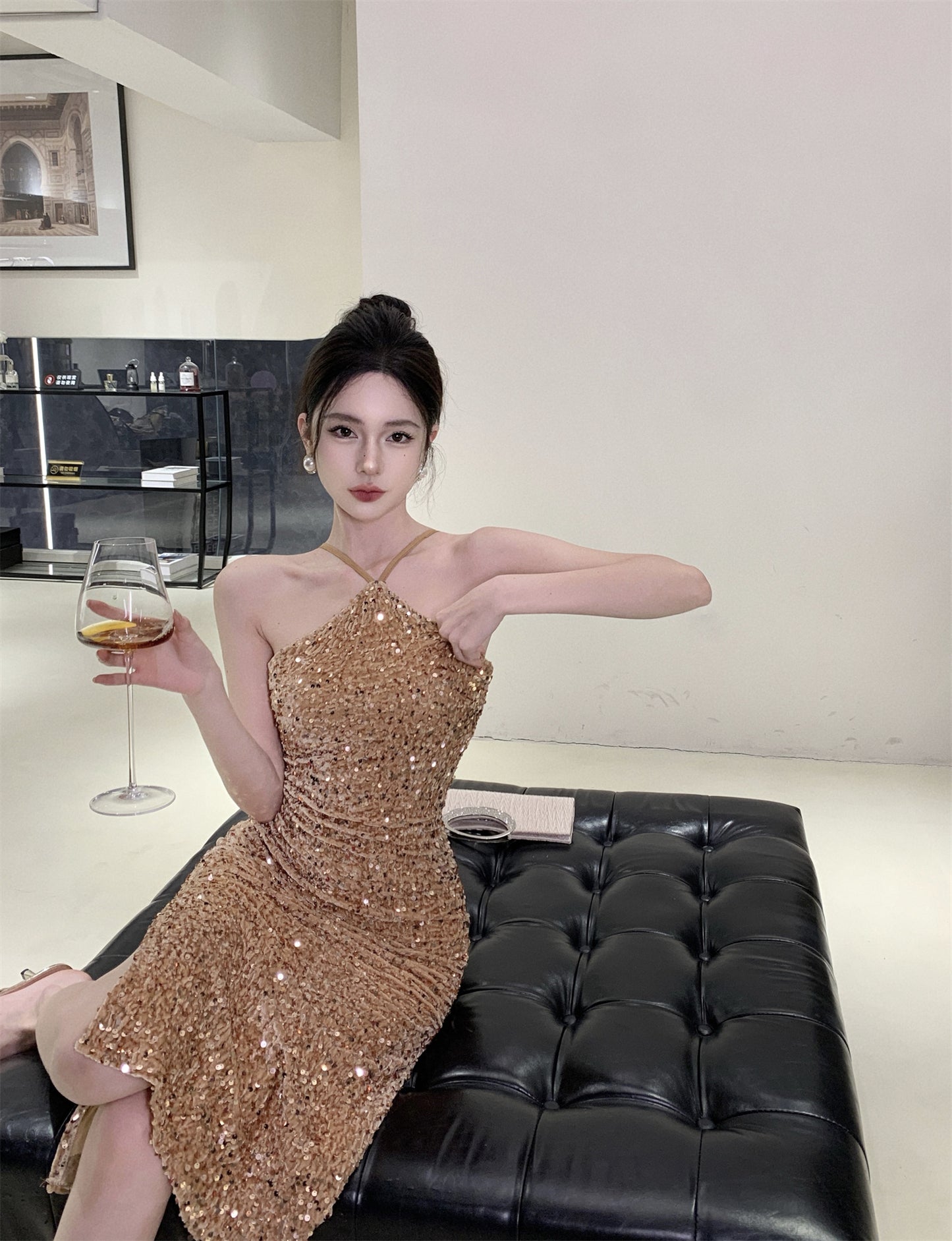 Charming Gold Sheath Shimmery Sequins Midi Skirt Exquisite High-Slit Evening Parties Short Dress AP1740