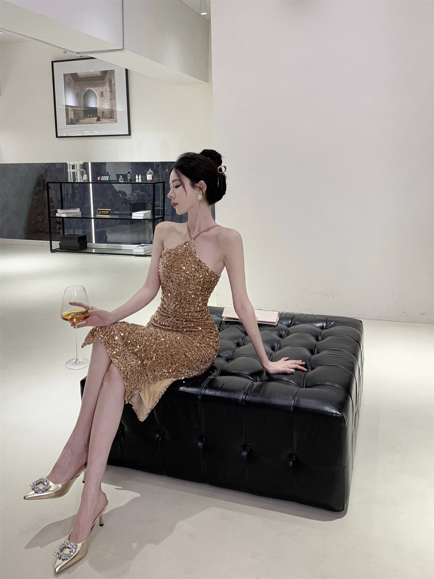 Charming Gold Sheath Shimmery Sequins Midi Skirt Exquisite High-Slit Evening Parties Short Dress AP1740