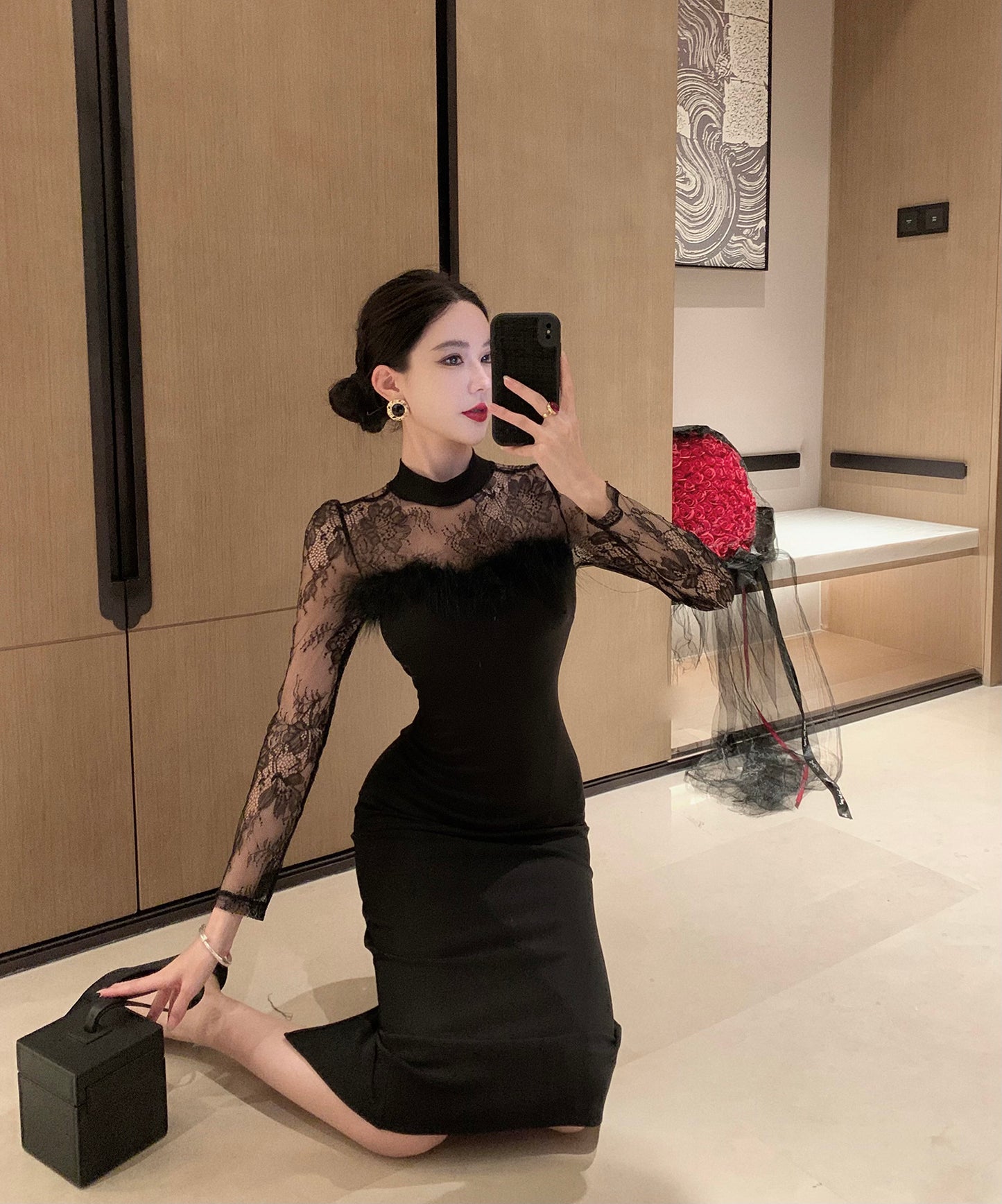 Elegant Lace Long Sleeve Mermaid Midi Dress Evening Feast Chic Round Necckline Feather Trimmed Slit Halter Long Dress AP1743