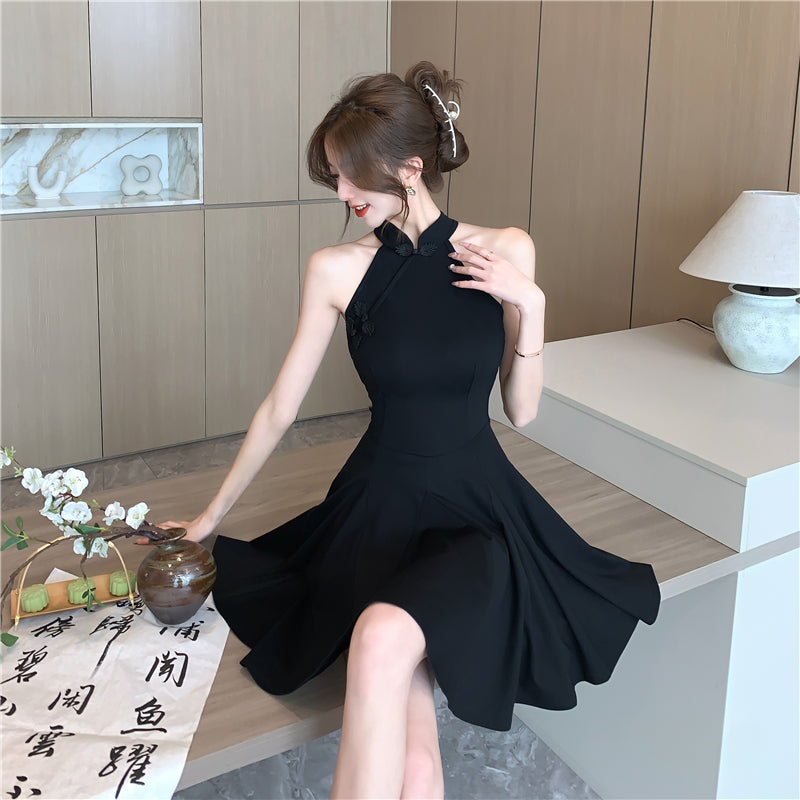 Elegant Black A-Line Zipper Back Date Night Mini Skirt Vogue Cinched-Waist Ruched Halter Short Dress AP1750