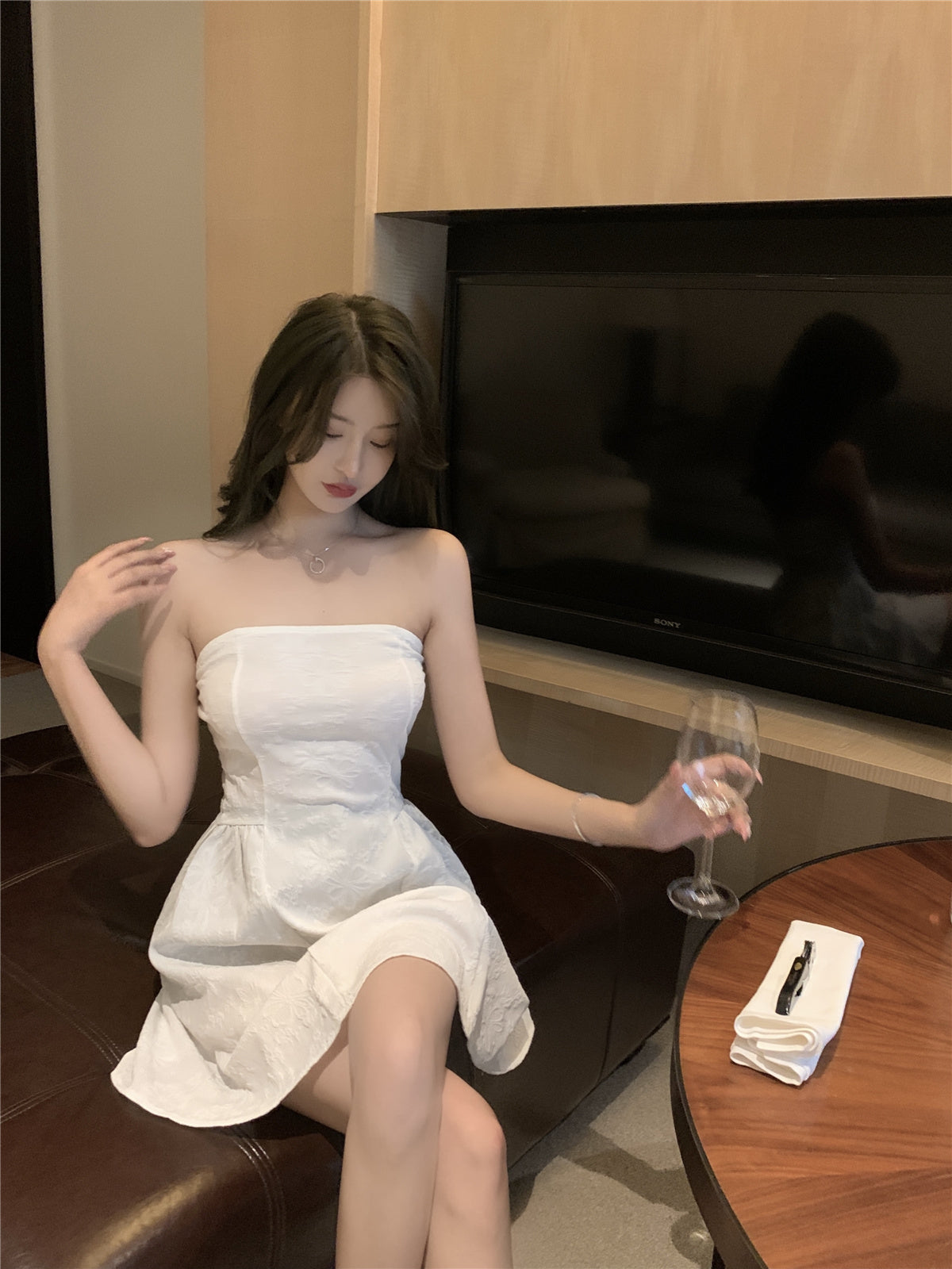 Casual Evening Parties Textured Applique Strapless Mini Dress Vintage Minimalist A-Line Cinched-Waist Short Dress AP1757