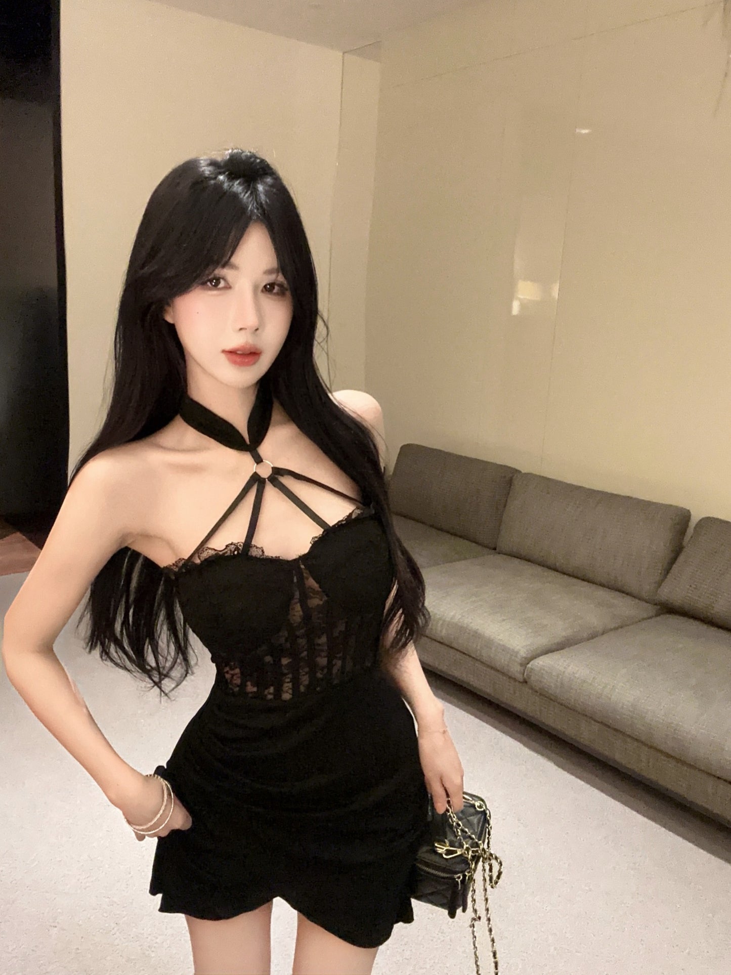 Romantic Lace-Trimmed Black Choker Neck Mini Skirt Vogue Backless Ruched Asymmetric Hem Halter Short Dress AP1771