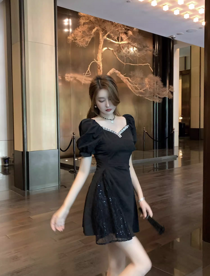 Gorgeous Rhinestone Accent Puffy Short Sleeve Evening Parties Mini Skirt Elegant A-Line Black Tulle Splicing Short Dress AP1807