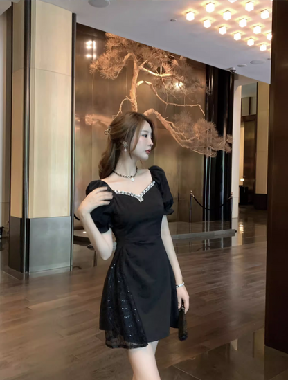 Gorgeous Rhinestone Accent Puffy Short Sleeve Evening Parties Mini Skirt Elegant A-Line Black Tulle Splicing Short Dress AP1807