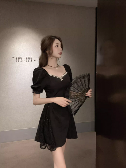 Gorgeous Rhinestone Accent Puffy Short Sleeve Evening Parties Mini Skirt Elegant A-Line Black Tulle Splicing Short Dress AP1807