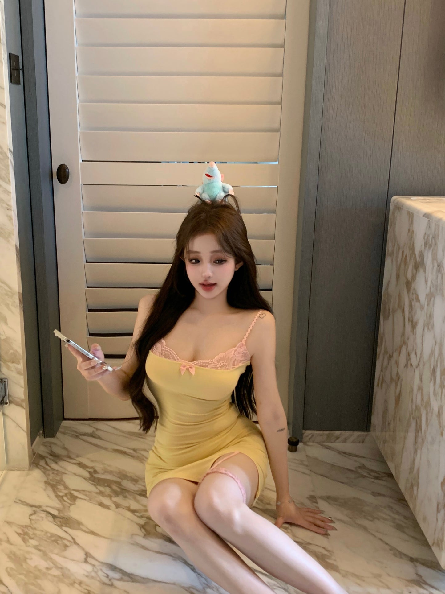 Vogue Pink Lace Trimmed Spaghetti Strap Sheath Yellow Mini Skirt Hot Girls Vibrant Asymmetric Hem Short Dress AP1819