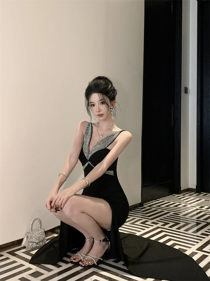 Glamorous Rhinestone Cross Strap Black Mermaid Maxi Dress Chic High Slit Luxury Parties Long Dress AP1828