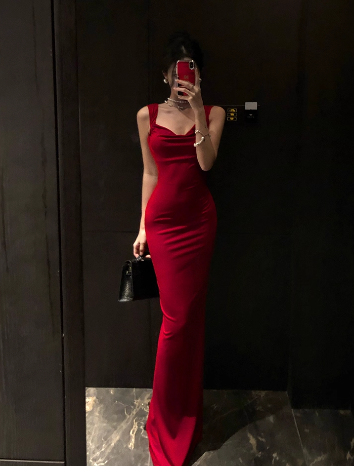 Exquisite Red Square-Neck Bodycon Maxi Dress Ruched Bust for Nightouts Backless Bow Accent Long Dress AP1846