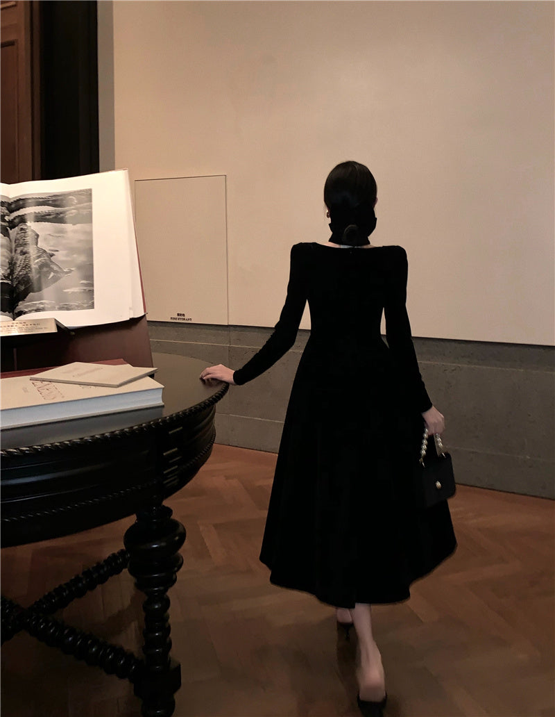 Graceful Black Velvet Square Neck Midi Dress Vogue A-Line Ruffles Hem Long Sleeve Long Dress AP1859
