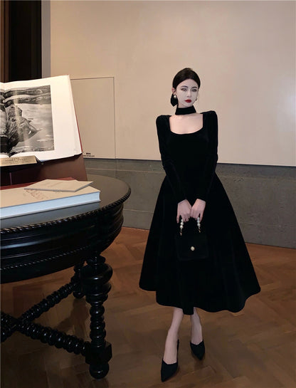 Graceful Black Velvet Square Neck Midi Dress Vogue A-Line Ruffles Hem Long Sleeve Long Dress AP1859