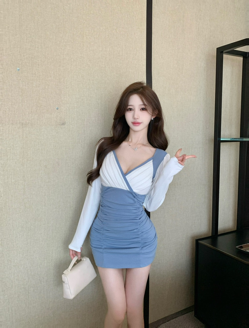 Fashionable White & Blue Color-Block Crisscross Long Sleeves Mini Skirt Everyday Wear Ruched Bodycon Short Dress AP1862