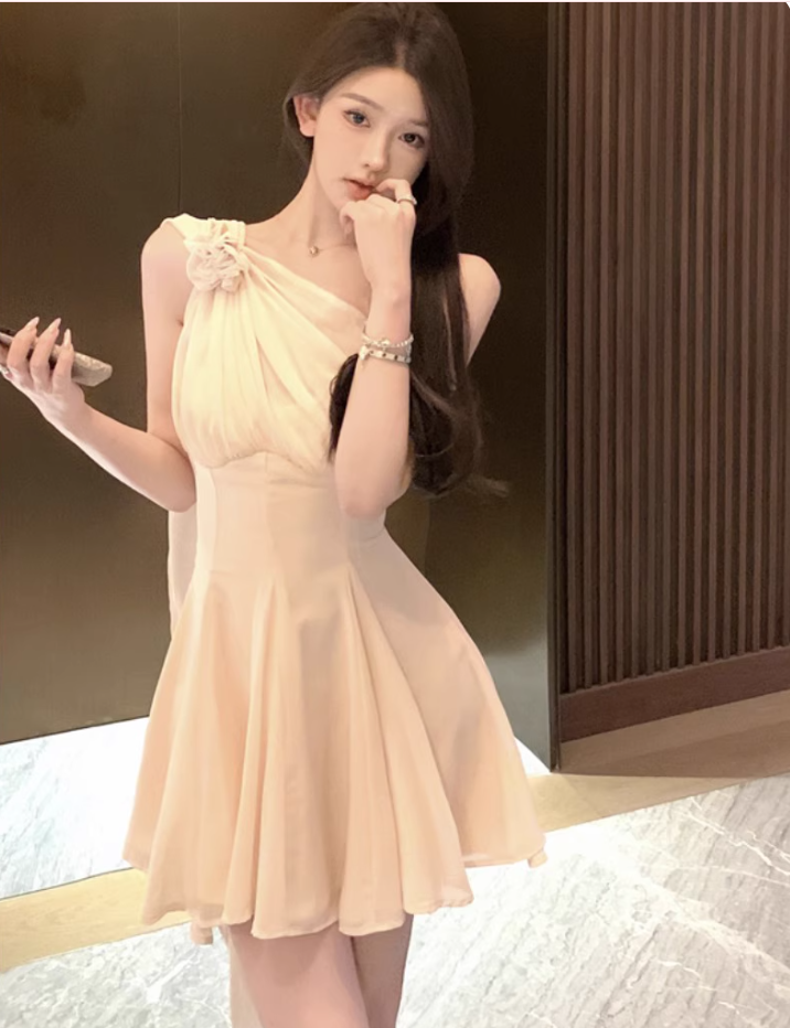 Charming One Shoulder A-Line Tulle Layered Mini Dress Novelty 3D Floral Accent Asymmetric Hem Cinched Wasit Short Dress AP1867