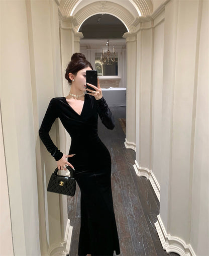 Charming Velvet Black V Neckline Maxi Dress Vogue Mermaid Long Sleeve Sheath Long Dress AP1874